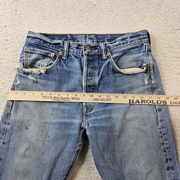 Vtg Levi's 501 Jeans Men's 32x32 Light Wash Button Fly Copper Rivets Batwing 90s - Picture 8 of 16